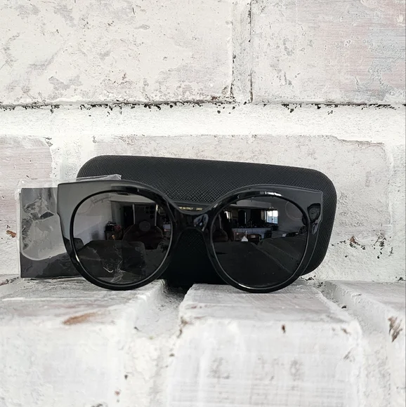 Salvatore Ferragamo | Accessories | New Salvatore Ferragamo  display picture 2
